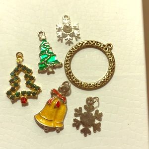 Christmas Theme pendant set-bundle me!